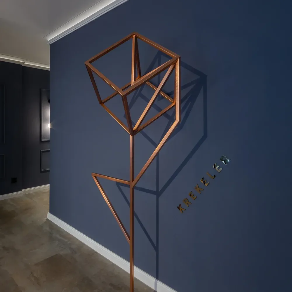 Logo & Corporate Design & Interior, Print, Website